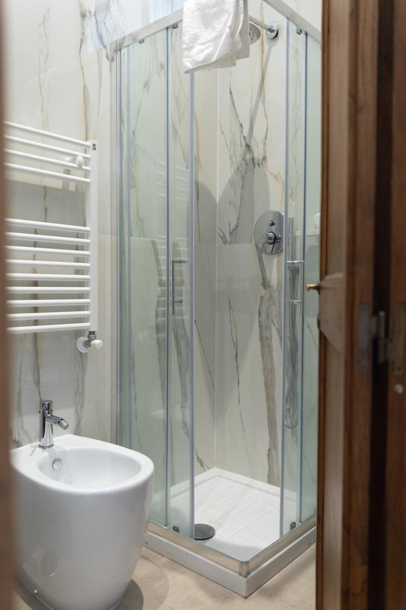 Romerooms Condotti Экстерьер фото