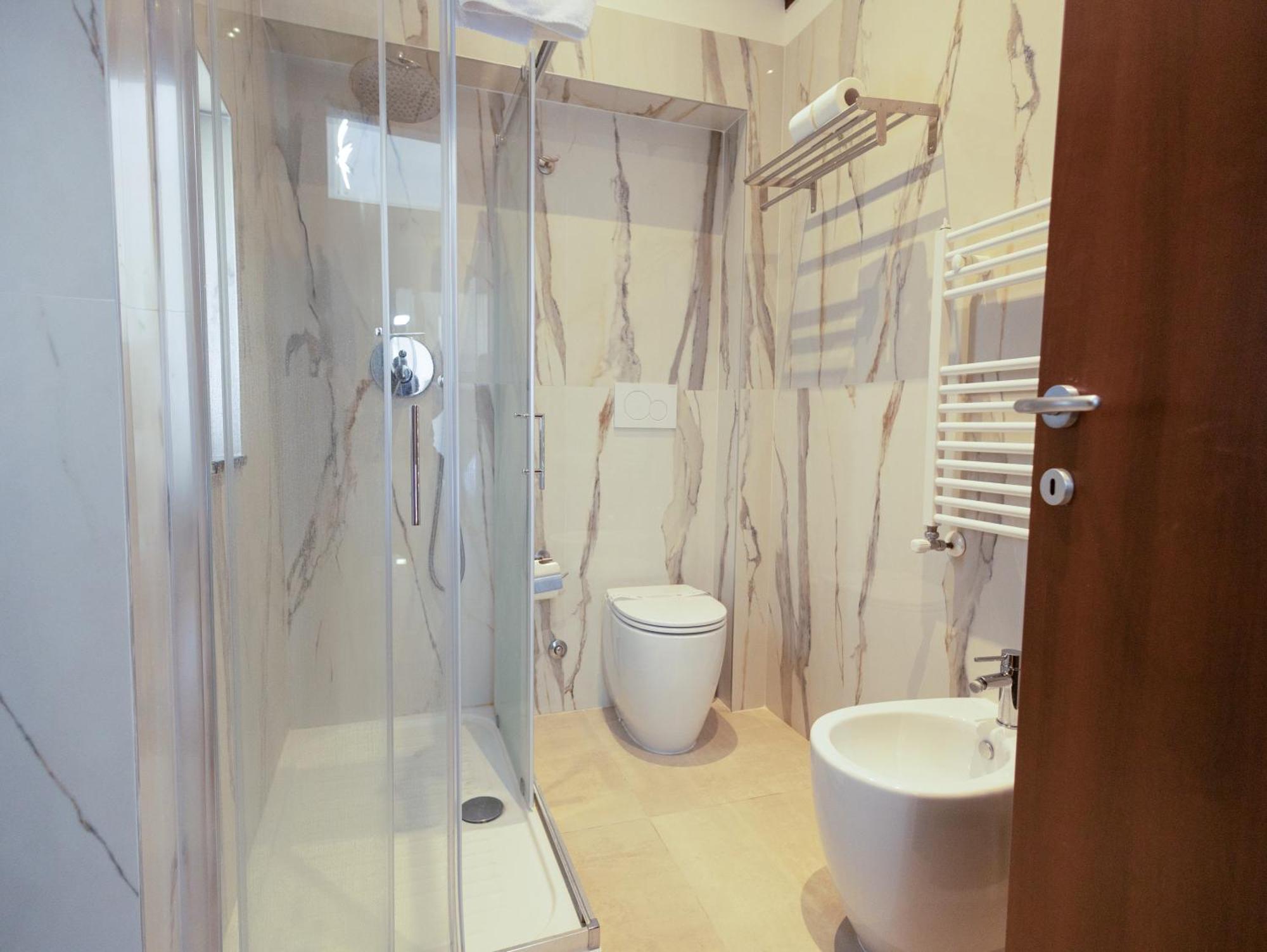 Romerooms Condotti Экстерьер фото