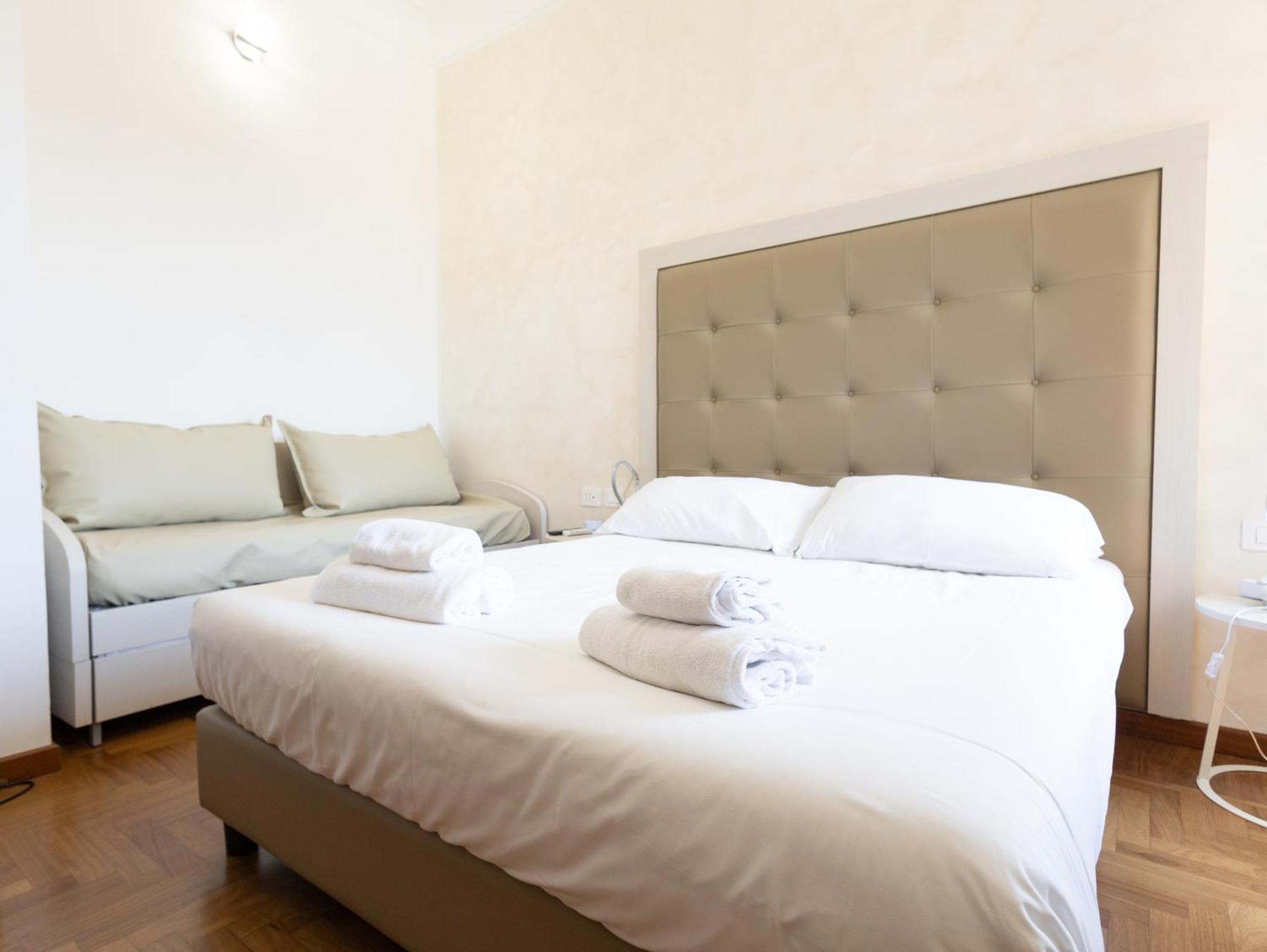 Romerooms Condotti Экстерьер фото