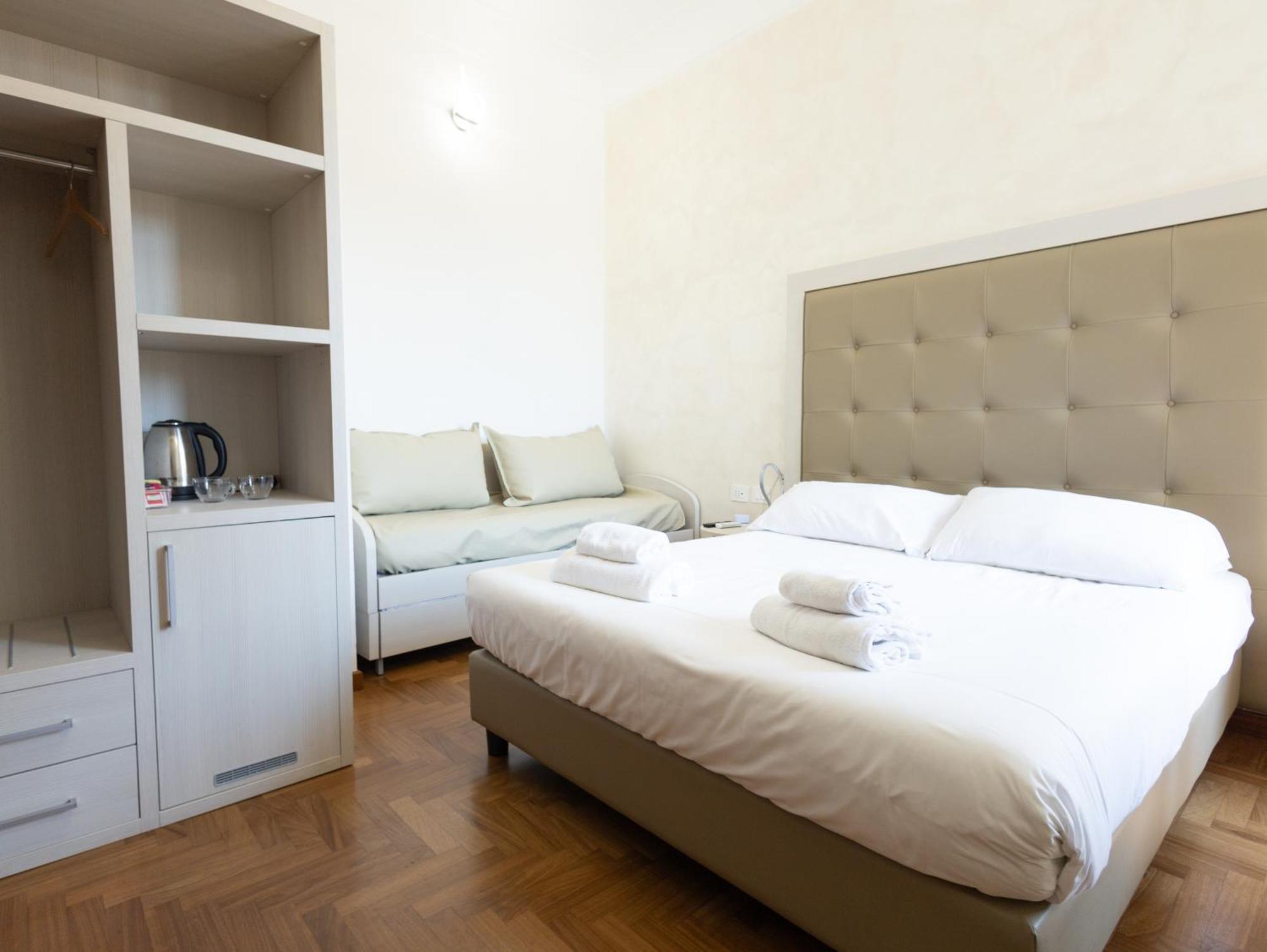 Romerooms Condotti Экстерьер фото