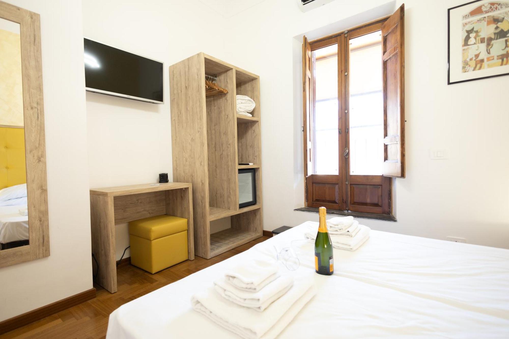 Romerooms Condotti Экстерьер фото